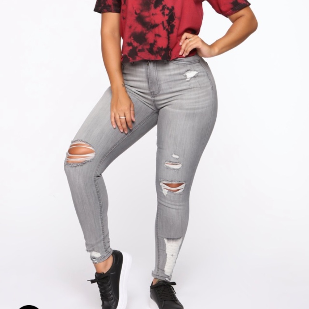 FashionNova Grey Distressed Skinny Ankle Jeans